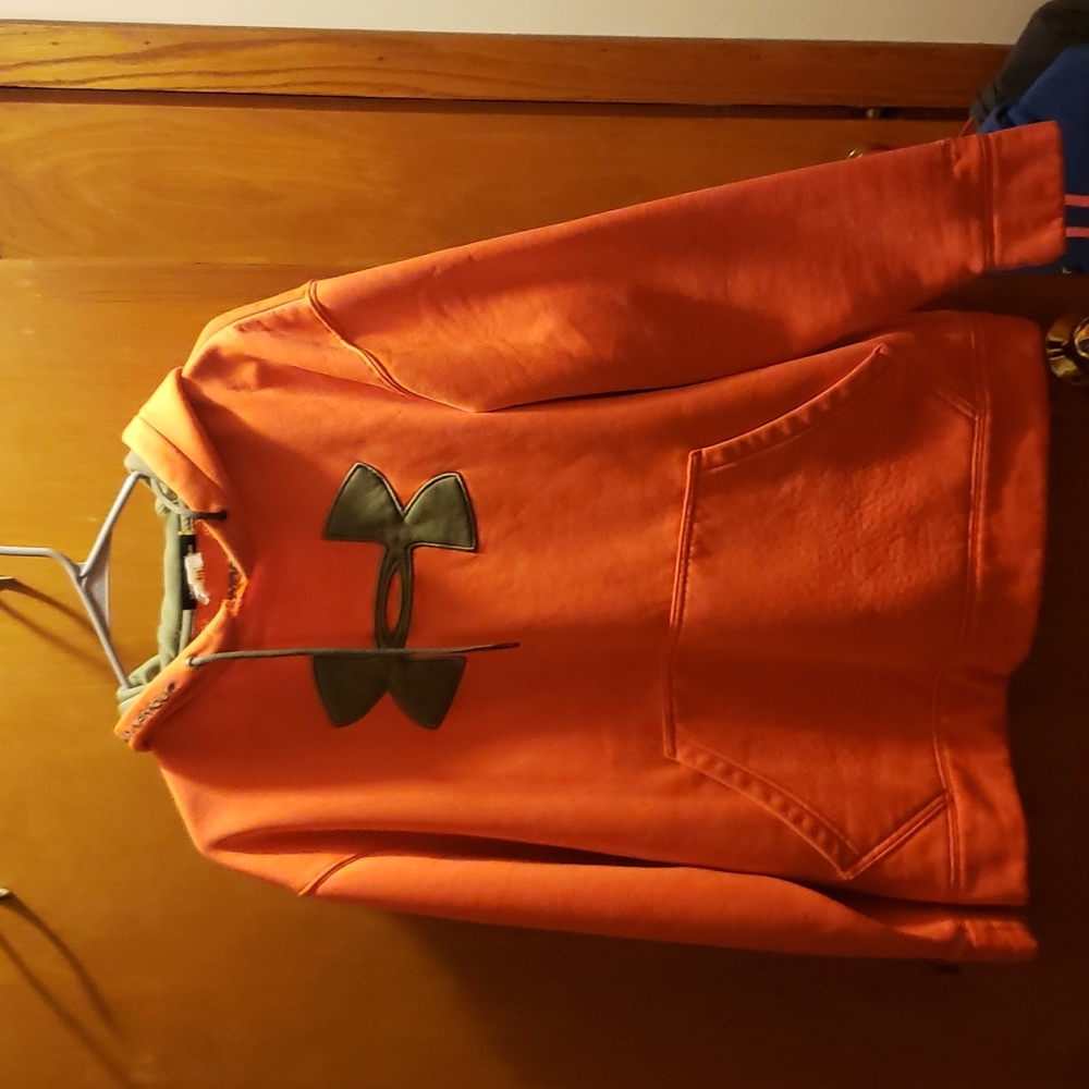 Under armour sweatshirts